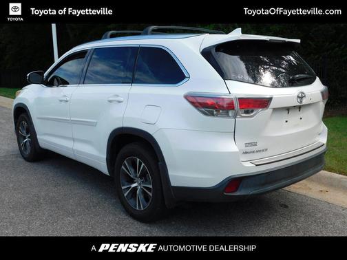 Blizzard Pearl 2016 Toyota Highlander XLE