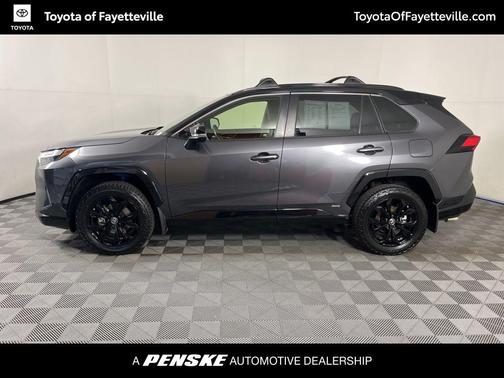 2023 Toyota RAV4 Hybrid SE