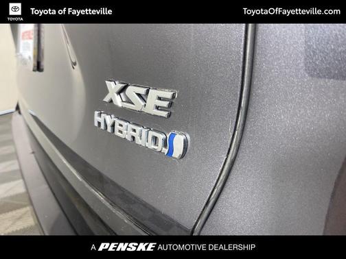 2023 Toyota RAV4 Hybrid SE
