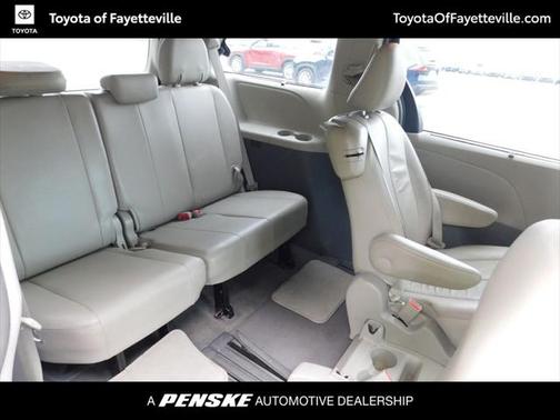 2014 Toyota Sienna XLE