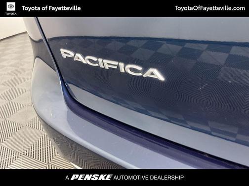 2022 Chrysler Pacifica L