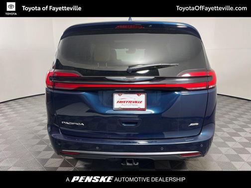 2022 Chrysler Pacifica L