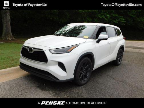 Wind Chill Pearl 2022 Toyota Highlander L