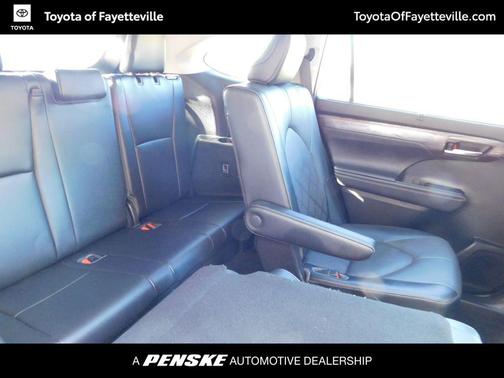 2023 Toyota Highlander Platinum