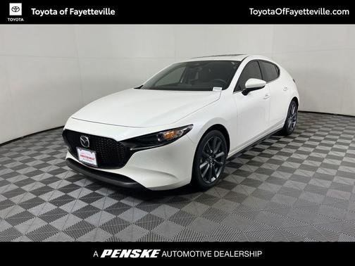 2023 Mazda Mazda3 FWD w/Preferred Package