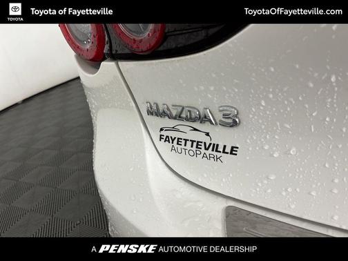 2023 Mazda Mazda3 FWD w/Preferred Package