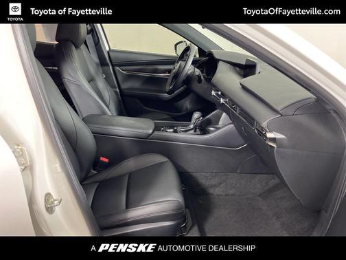 2023 Mazda Mazda3 FWD w/Preferred Package