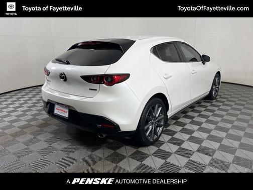 2023 Mazda Mazda3 FWD w/Preferred Package