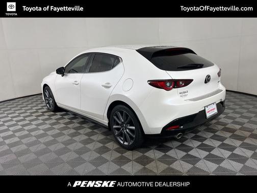 2023 Mazda Mazda3 FWD w/Preferred Package