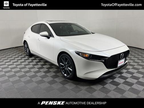 2023 Mazda Mazda3 FWD w/Preferred Package