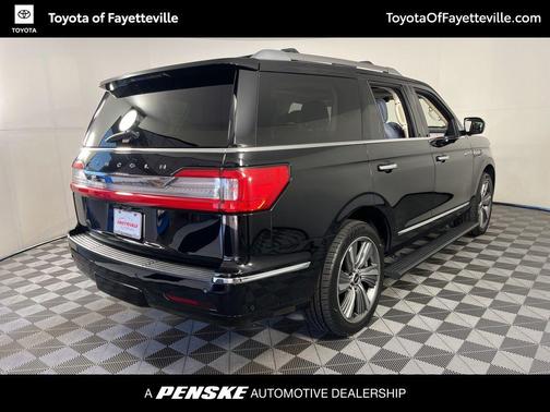 2018 Lincoln Navigator Black Label