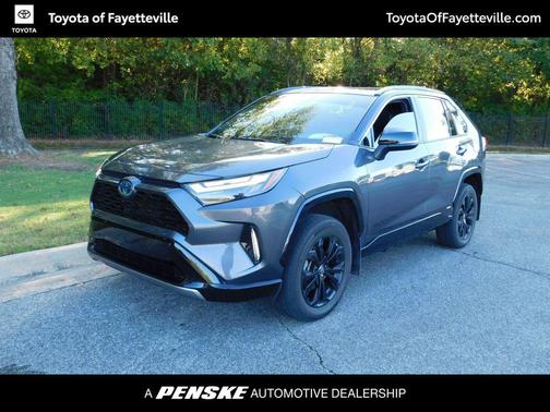 2022 Toyota RAV4 Hybrid SE