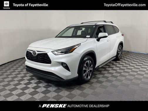 2025 Toyota Highlander XLE