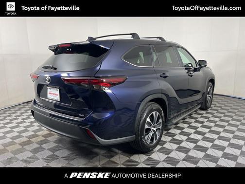 2025 Toyota Highlander XLE