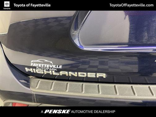 2025 Toyota Highlander XLE