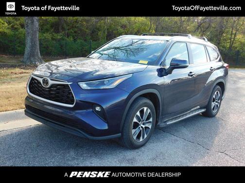 2025 Toyota Highlander XLE