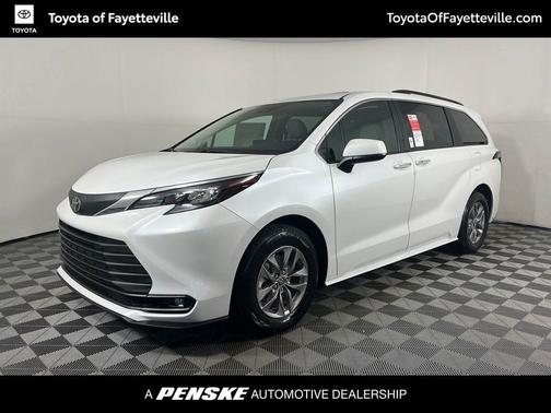 Pearl 2026 Toyota Sienna XLE