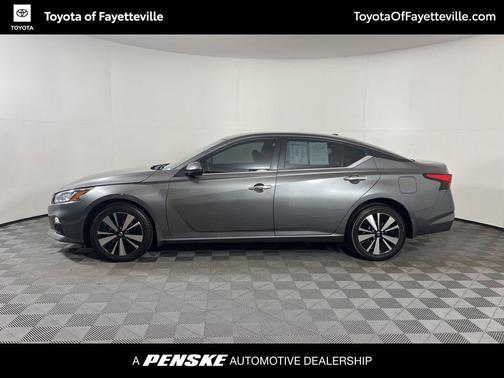 2022 Nissan Altima 2.5 SV