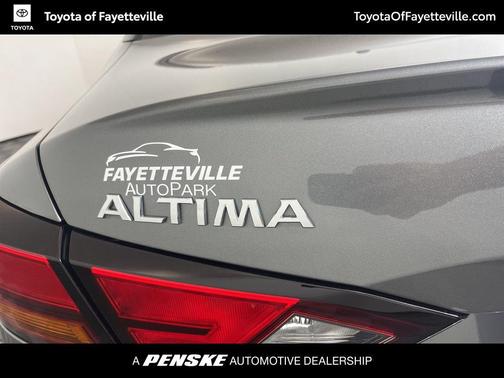 2022 Nissan Altima 2.5 SV