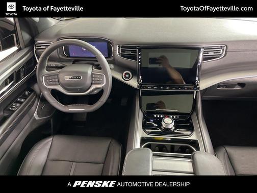 2023 Jeep Wagoneer Series II Carbide 4x4