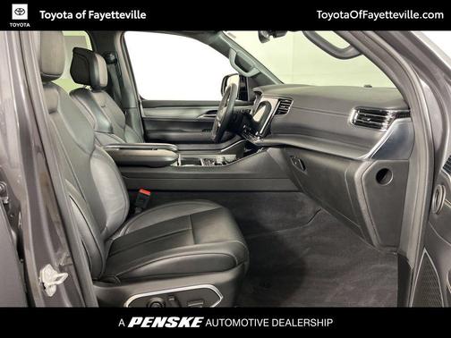 2023 Jeep Wagoneer Series II Carbide 4x4