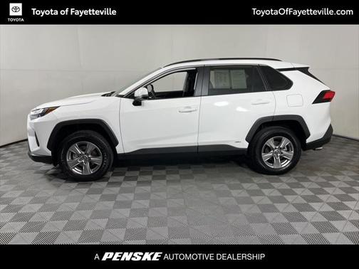2024 Toyota RAV4 Hybrid XLE