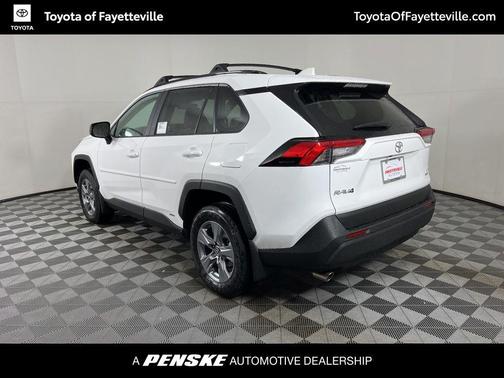 2025 Toyota RAV4 Hybrid LE