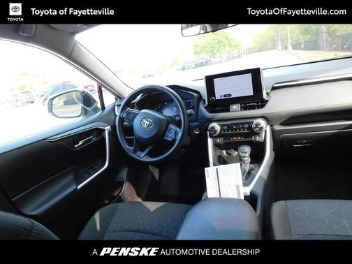 Ice Cap 2024 Toyota RAV4 XLE