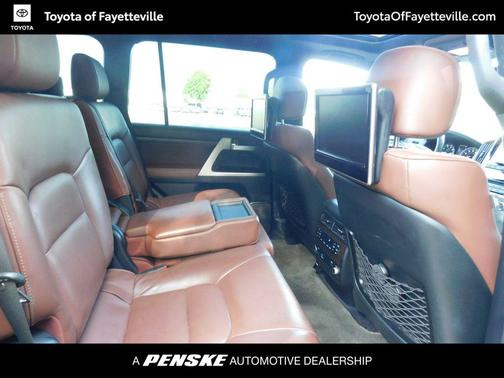 Brandywine Mica 2017 Toyota Land Cruiser Base