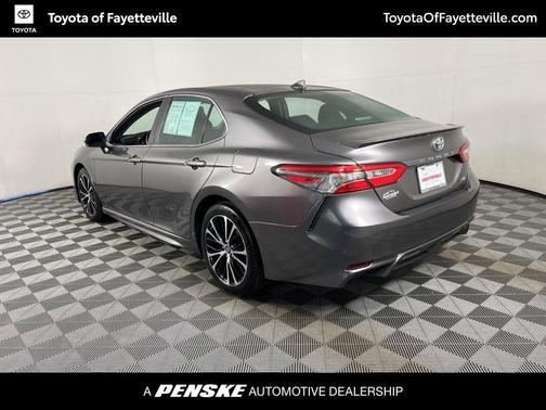 2019 Toyota Camry SE