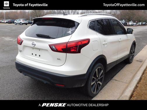 2017 Nissan Rogue Sport SL