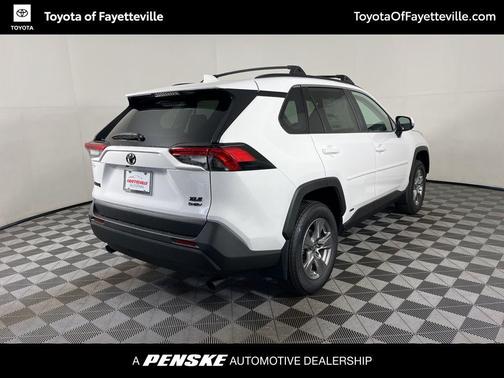 2025 Toyota RAV4 Hybrid XLE