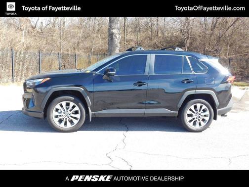 2025 Toyota RAV4 XLE Premium