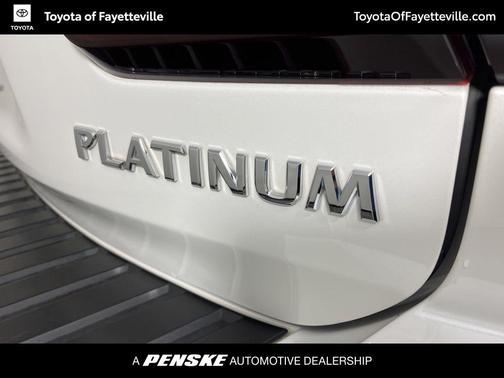 2023 Nissan Armada Platinum 4WD