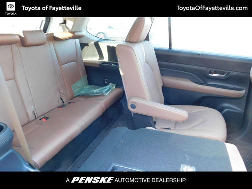 2025 Toyota Grand Highlander Platinum