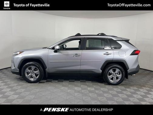 2024 Toyota RAV4 Hybrid XLE