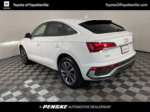 2022 Audi Q5 45 S line Premium