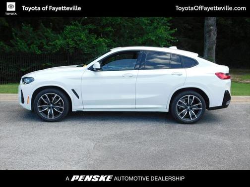 2024 BMW X4 xDrive30i