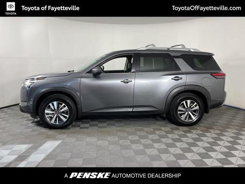 2024 Nissan Pathfinder SL FWD