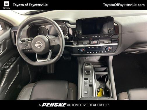 2024 Nissan Pathfinder SL FWD