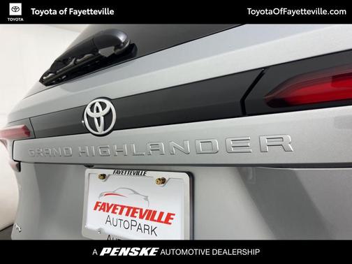 2025 Toyota Grand Highlander XLE