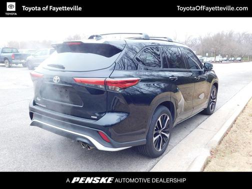 2022 Toyota Highlander XSE