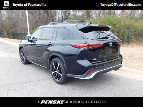 2022 Toyota Highlander XSE