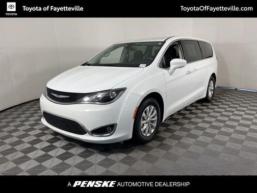 2018 Chrysler Pacifica Touring Plus
