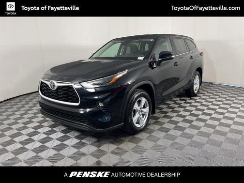 2024 Toyota Highlander LE