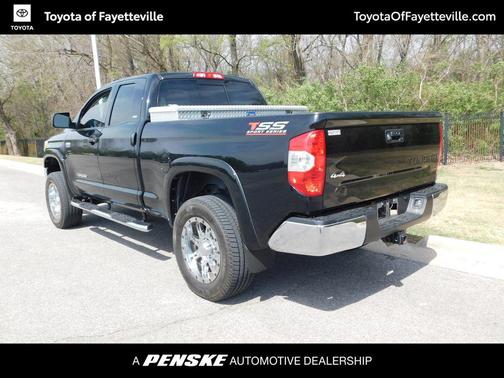 Black 2015 Toyota Tundra SR5