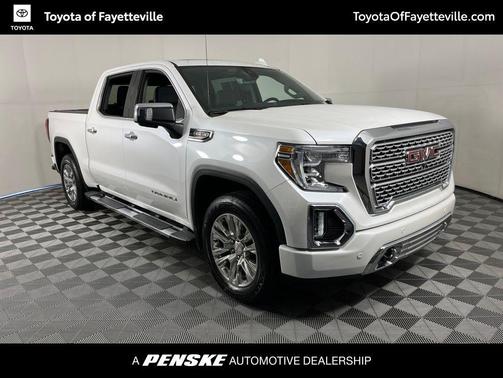 White Frost Tricoat 2021 GMC Sierra 1500 Denali