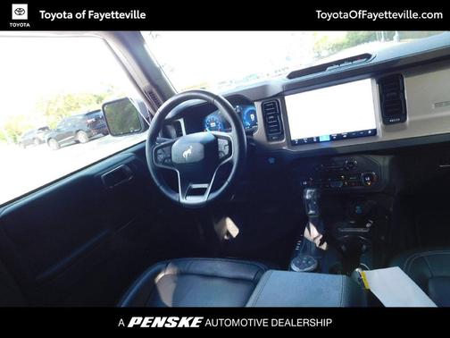 SHADOW BLACK 2025 Ford Bronco Outer Banks