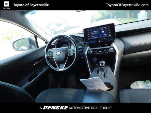 Ruby Flare Pearl 2022 Toyota Venza LE