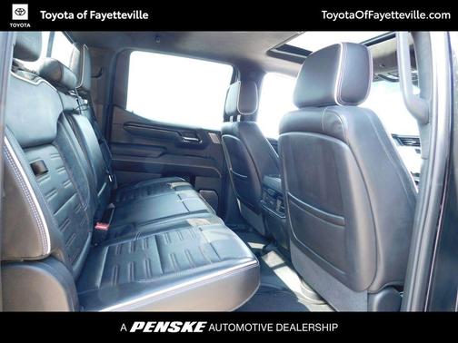 2023 GMC Sierra 1500 AT4X